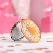 Le Rituel de la femme Rayonnante au Monoï Oriental Image