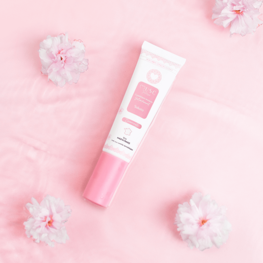 Le Rituel de la femme Innocente au Sakura Image