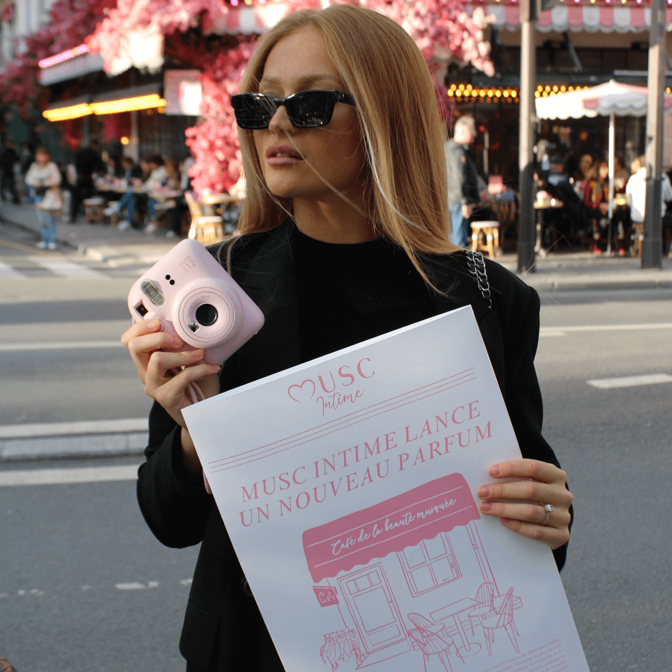 Le Rituel de la femme Innocente au Sakura Image