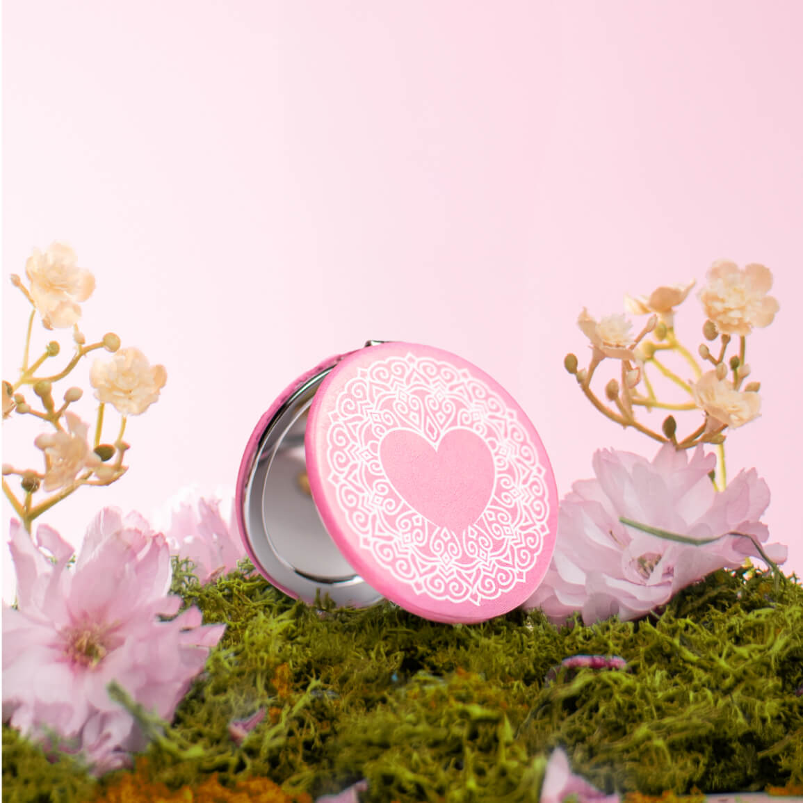 Le Rituel de la femme Innocente au Sakura Image